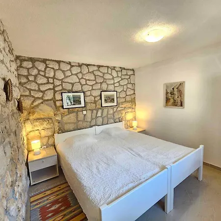 Apartamento In 27342 *