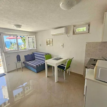 In 27342 * Novi Vinodolski