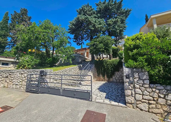 In 27342 * Novi Vinodolski